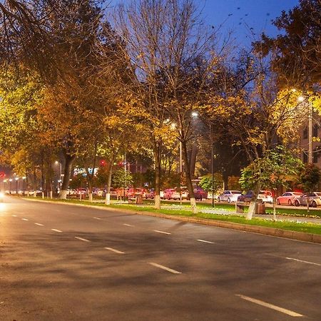 Metro Aybek Center Of Tashkent Comfort 1 Bedroom And Hall מראה חיצוני תמונה
